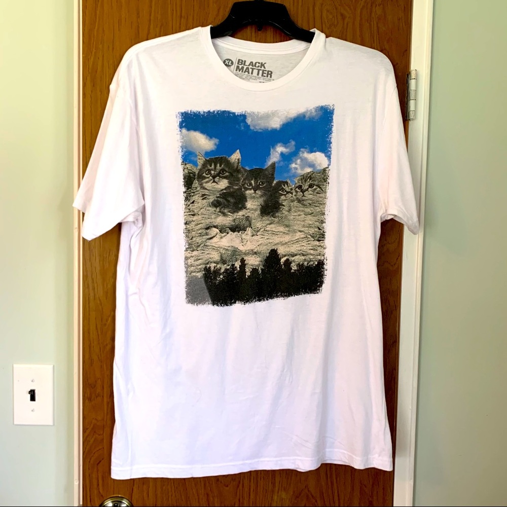 Size XL (unisex) cat tshirt